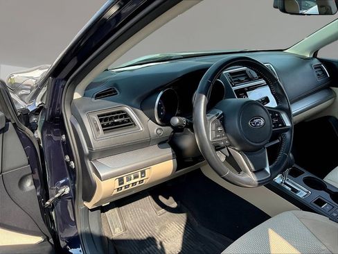 Used 2018 Subaru Outback 2.5i Premium AWD/4WD image 15