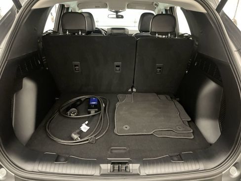 Used 2025 Ford Escape SE FWD image 19