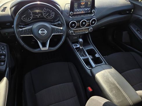 Certified 2022 Nissan Sentra SV image 14