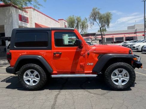 Used 2020 Jeep Wrangler Sport AWD/4WD image 2
