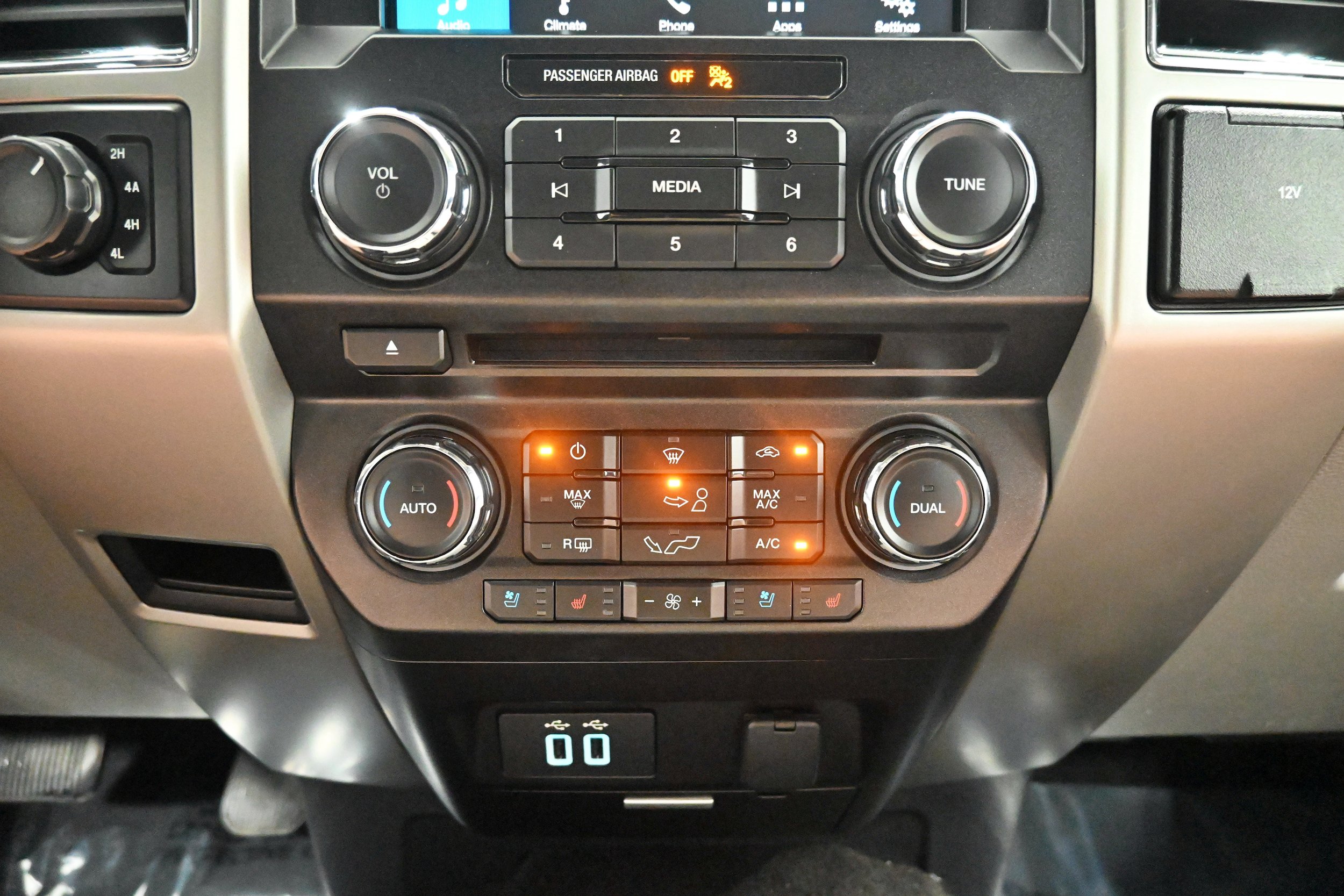 Used 2018 Ford F150 Lariat AWD/4WD image 20