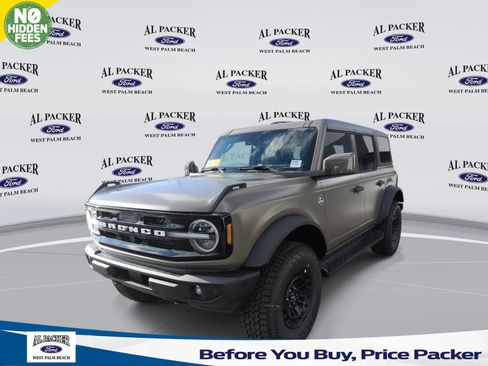 New 2026 Ford Bronco Outer Banks image 1