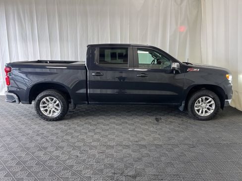 Used 2023 Chevrolet Silverado 1500 LT AWD/4WD image 2