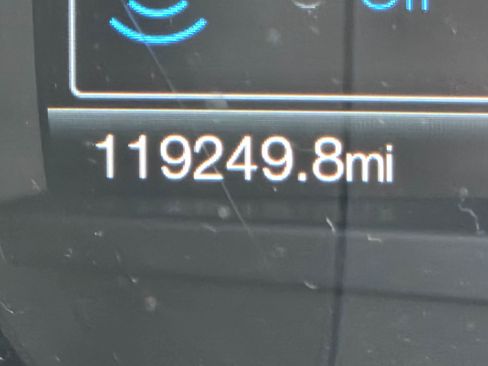 Used 2016 Ford Fusion SE FWD image 18