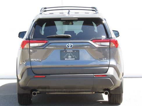 Certified 2024 Toyota RAV4 LE AWD/4WD image 7