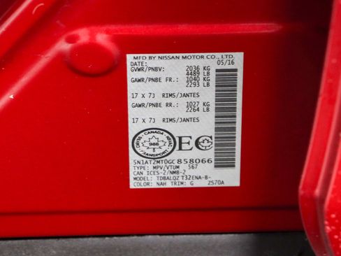 Used 2016 Nissan Rogue SV image 31