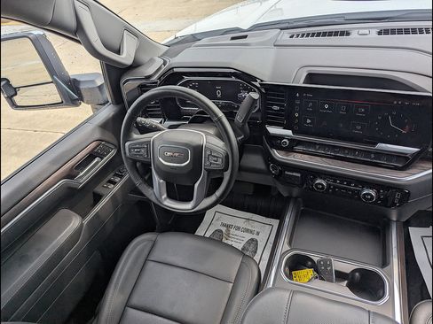 Used 2025 GMC Sierra 2500 SLT AWD/4WD image 21
