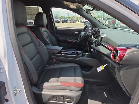 New 2027 Chevrolet Equinox RS w/ Safety and Technology Package FWD image 16