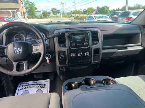 Used 2017 RAM 1500 Express w/ Black Ram 1500 Express Group AWD/4WD image 12