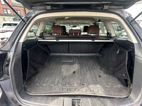 Used 2014 Subaru Outback 3.6R Limited image 9