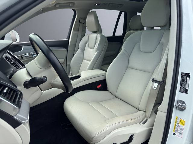 Used 2021 Volvo XC90 T5 Momentum w/ Protection Package AWD/4WD image 14