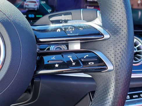 Used 2023 Mercedes-Benz E 450 Cabriolet image 32