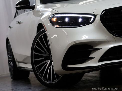 Used 2022 Mercedes-Benz S 580 4MATIC Sedan image 4