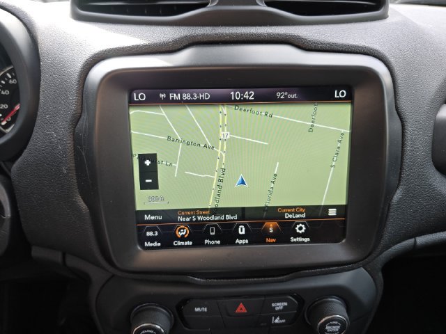 Used 2023 Jeep Renegade Latitude AWD/4WD image 6