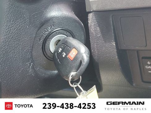 Certified 2021 Toyota Tundra SR5 w/ SR5 Leather Package AWD/4WD image 33