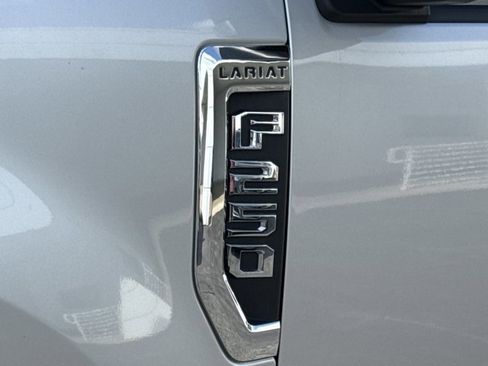 Used 2019 Ford F250 Lariat image 13
