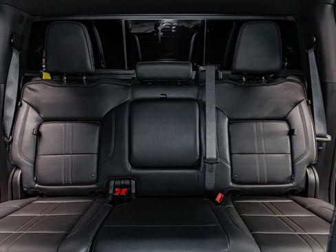 Used 2024 Chevrolet Silverado 2500 High Country w/ High Country Premium Package image 28