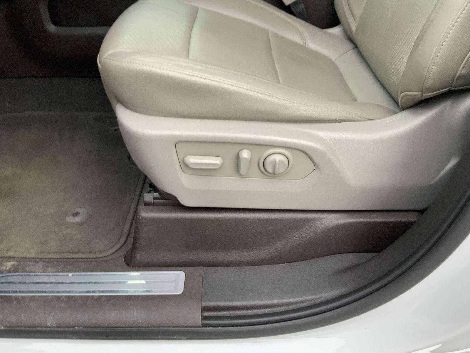 Used 2019 GMC Sierra 1500 SLT w/ SLT Premium Plus Package AWD/4WD image 26