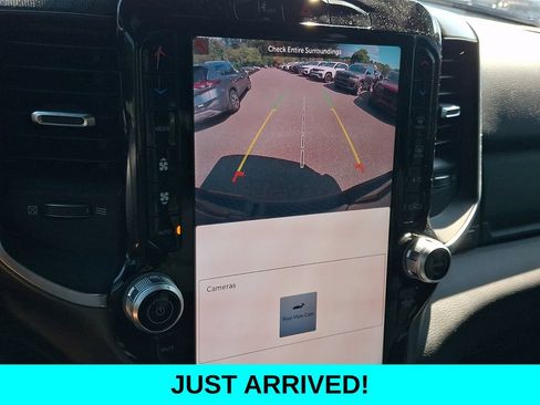 Used 2025 RAM 1500 Big Horn AWD/4WD image 17