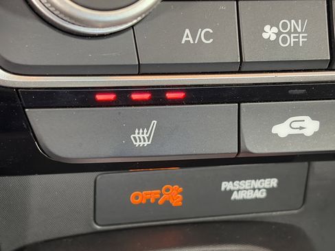 Used 2022 Honda Insight Touring image 23