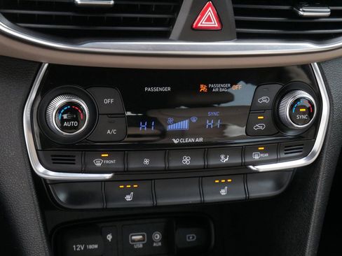 Used 2020 Hyundai Santa Fe SEL image 19