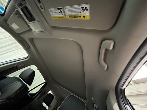 Used 2025 Honda Pilot Elite image 26
