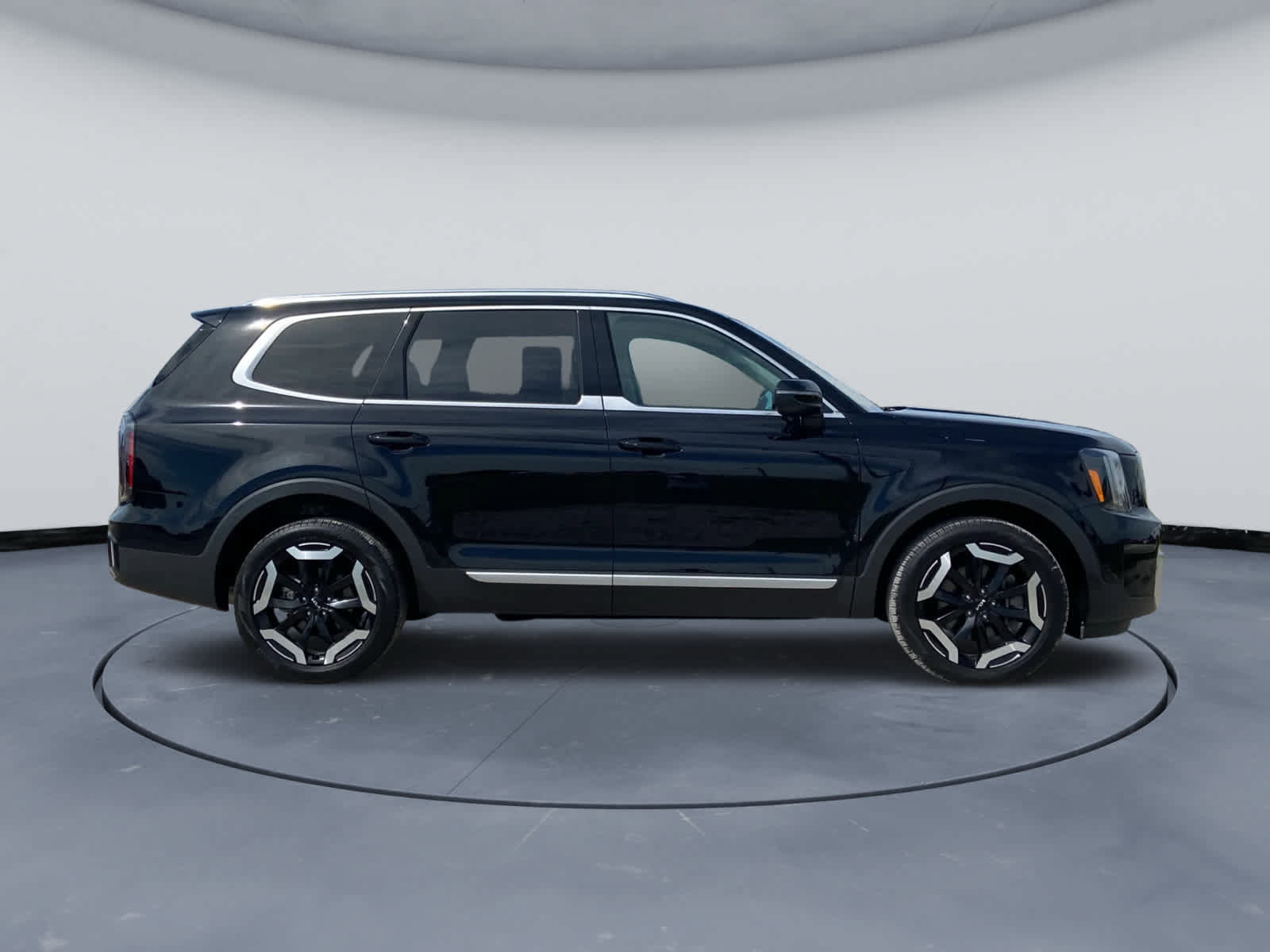 Used 2025 Kia Telluride EX w/ EX Captain's Chair Package FWD image 5