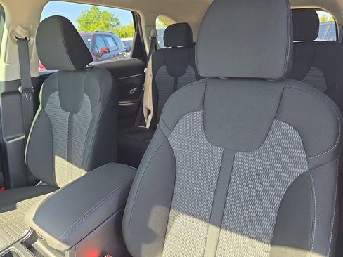 New 2026 Kia Sorento LX FWD image 21