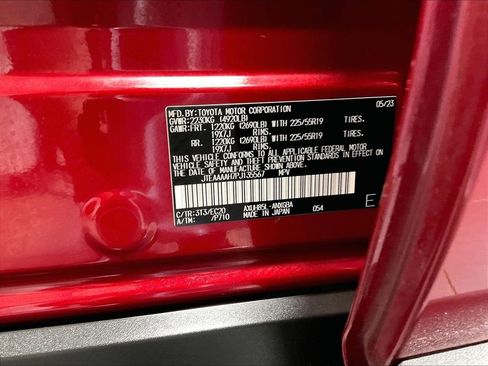Used 2023 Toyota Venza XLE AWD/4WD image 34
