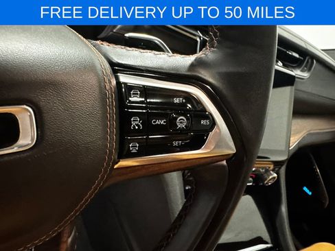 Used 2022 Jeep Grand Cherokee Summit w/ Luxury Tech Group V AWD/4WD image 7