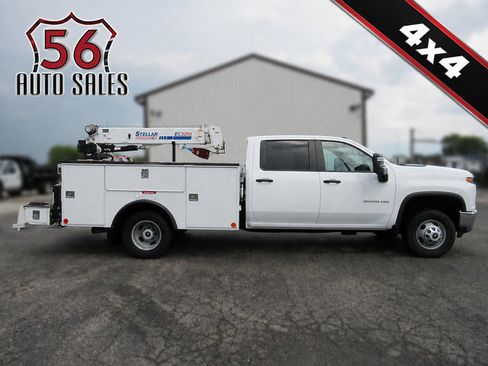 Used 2023 Chevrolet Silverado 3500 W/T w/ WT Convenience Package AWD/4WD image 1