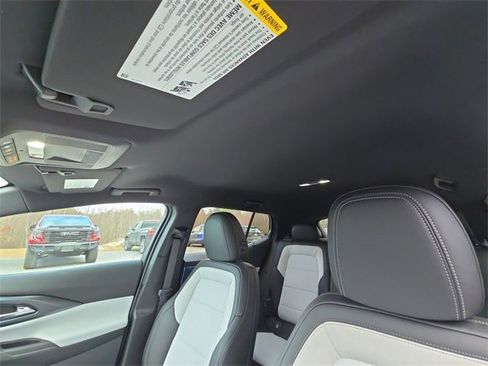 New 2026 Chevrolet Equinox EV LT w/ LPO, All-Weather Mat Package image 19