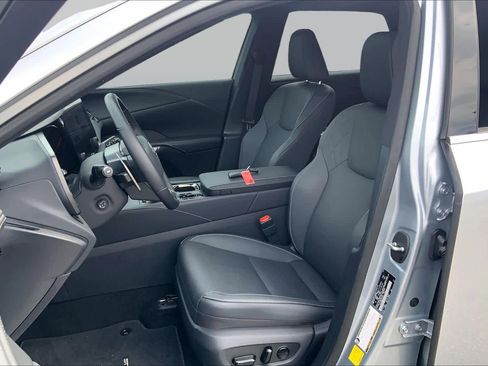 Used 2025 Lexus RX 350 Premium w/ Accessory Package (Z1) FWD image 8