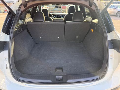 Used 2021 INFINITI QX50 Luxe w/ Appearance Package image 8