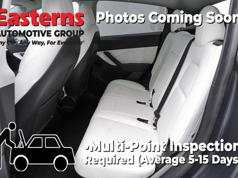 Used 2022 Tesla Model Y Long Range AWD/4WD image 16