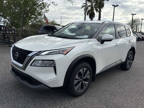 Certified 2023 Nissan Rogue SV image 8