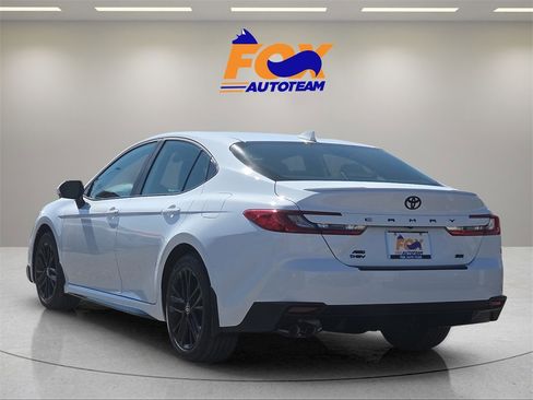 New 2026 Toyota Camry SE image 3