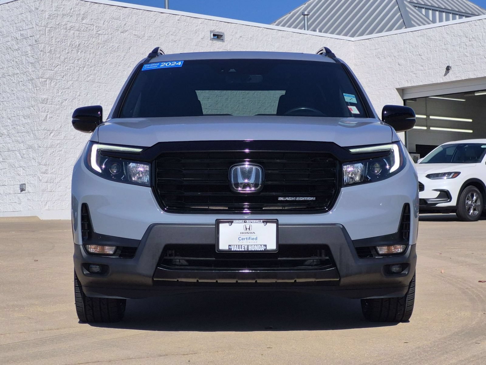 Used 2024 Honda Passport Black Edition image 3