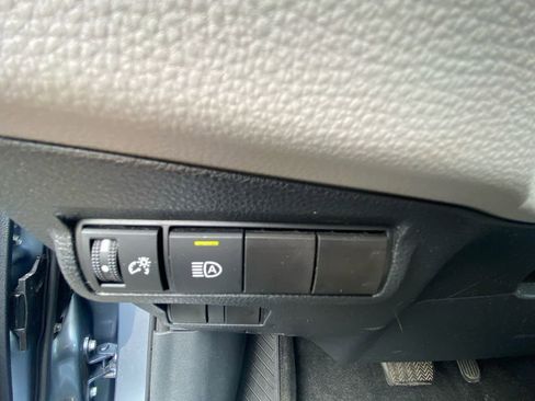Used 2023 Toyota Corolla Cross LE AWD/4WD image 29