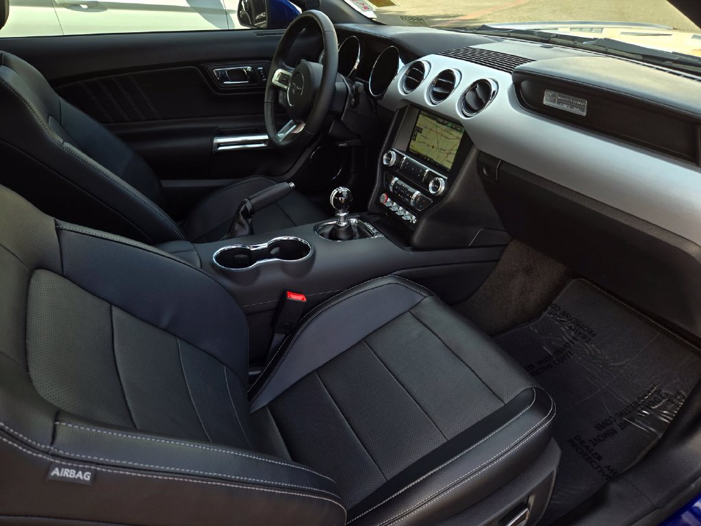 Used 2015 Ford Mustang GT Premium RWD image 32