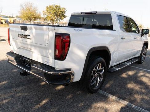 Used 2023 GMC Sierra 1500 SLT w/ SLT Premium Package image 3