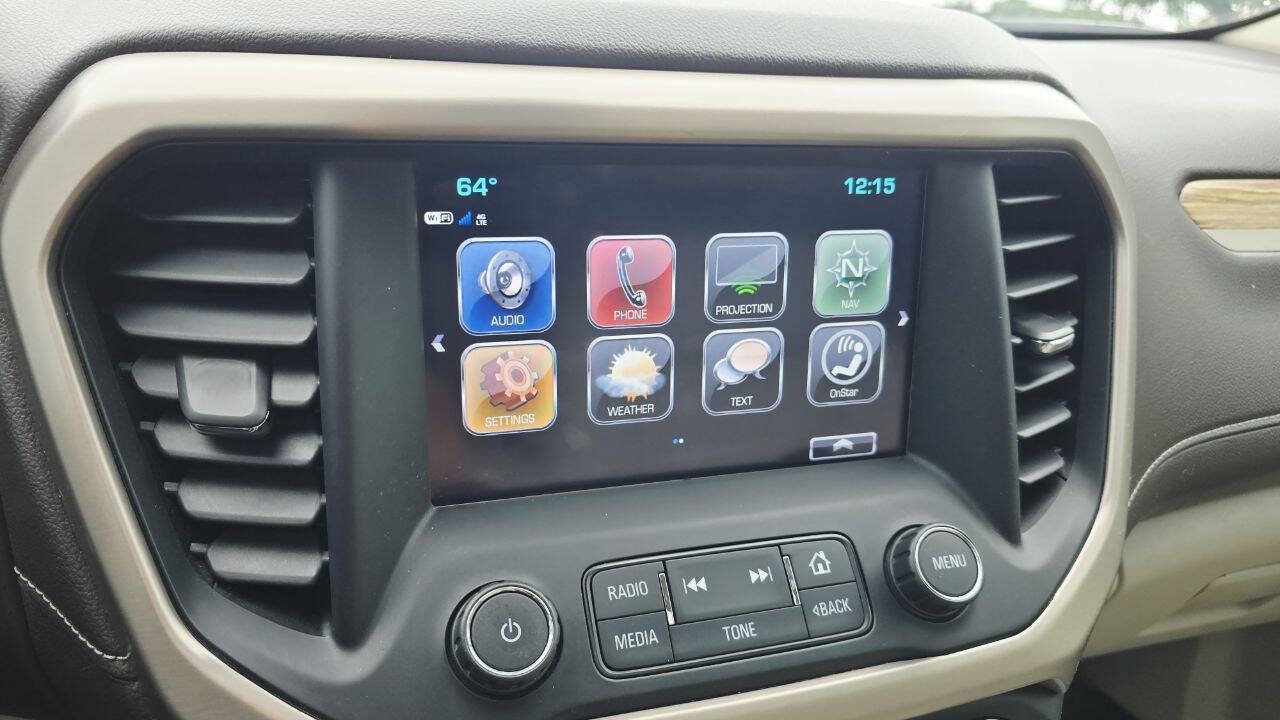 Used 2017 GMC Acadia Denali w/ Technology Package FWD image 20