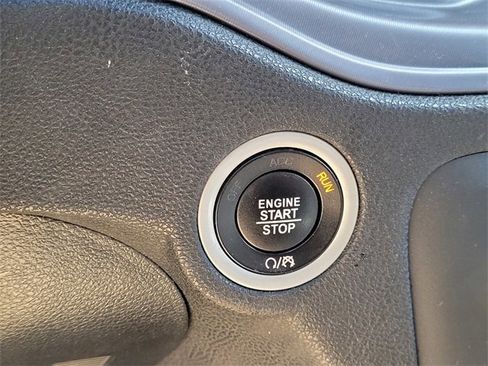 Certified 2023 Dodge Charger GT image 17