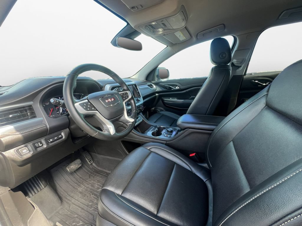 Used 2023 GMC Acadia SLT FWD image 18