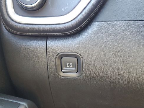 Used 2022 Chevrolet Silverado 2500 LT w/ Z71 Sport Edition image 31