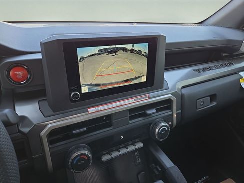 New 2026 Toyota Tacoma TRD Off-Road AWD/4WD image 20