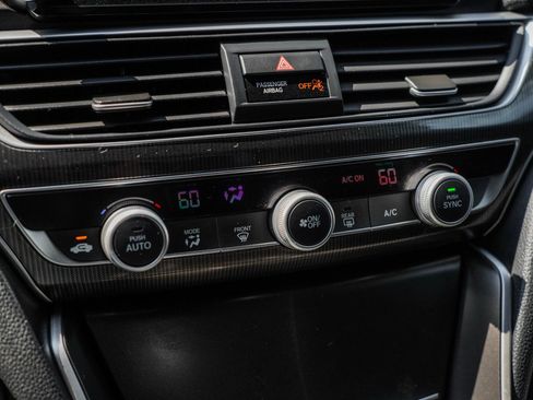 Used 2020 Honda Accord Sport image 21