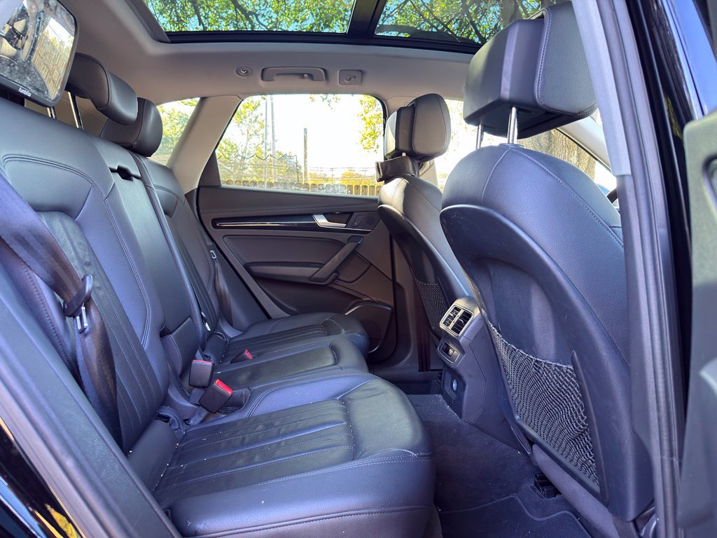 Used 2018 Audi Q5 2.0T Premium Plus w/ Premium Plus Package AWD/4WD image 34