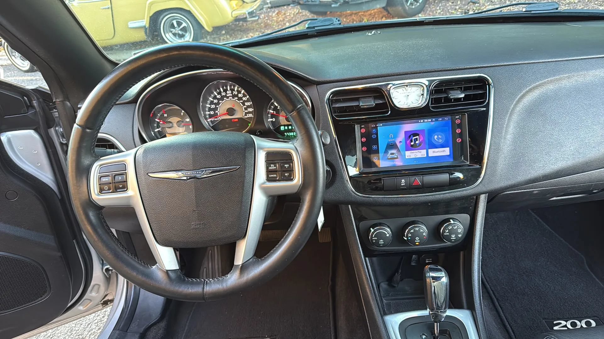 Used 2012 Chrysler 200 Touring FWD image 23