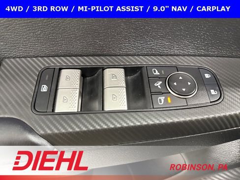 Used 2024 Mitsubishi Outlander SE image 24